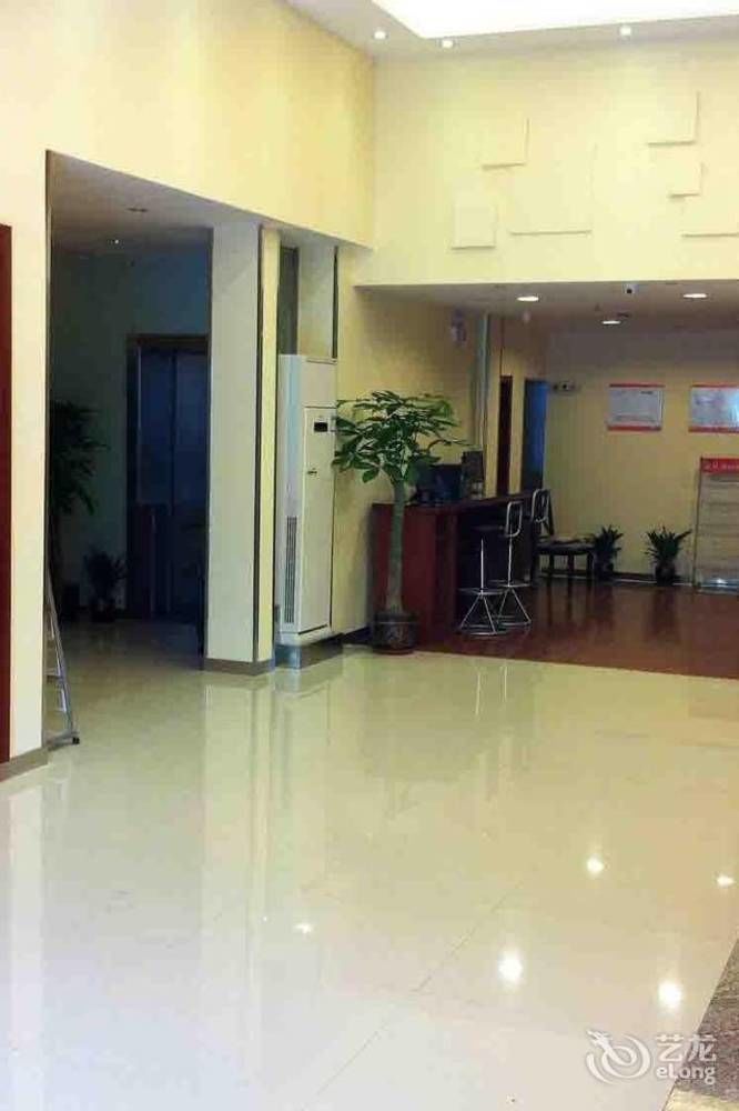 Hanting Express Shanghai Lujiazui Minsheng Road Exterior foto