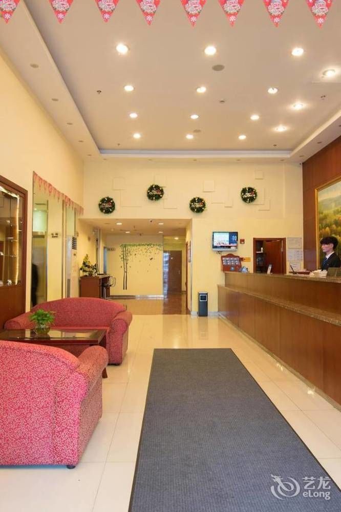 Hanting Express Shanghai Lujiazui Minsheng Road Exterior foto