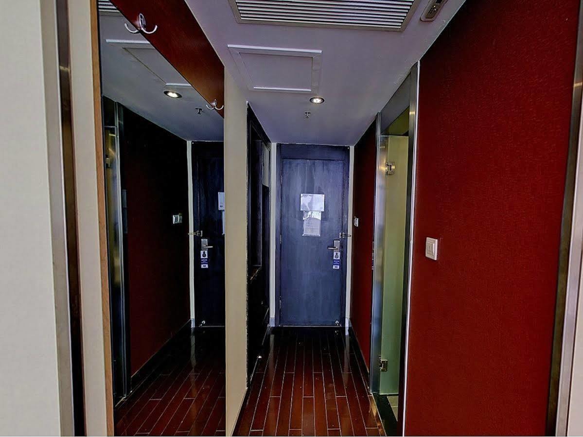 Hanting Express Shanghai Lujiazui Minsheng Road Exterior foto